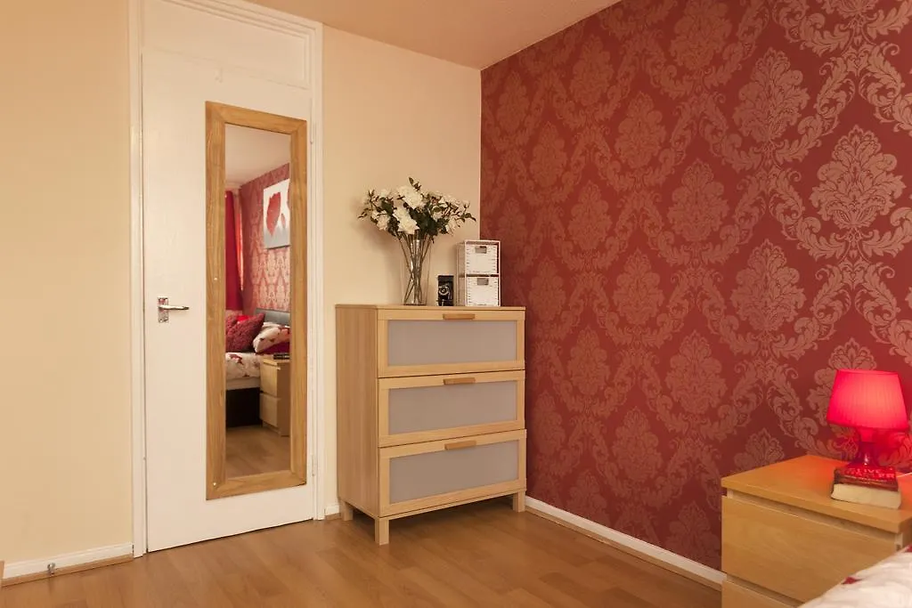 Apartment Victoria Centre Apartments: Central Shopping Hub with 24/7 Access Nottingham