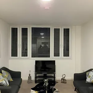 Relaxing And Modern 2 Bed City Centre Nottingham